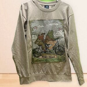 Out of Print Frog and Toad Crewneck Sweater Men’s S